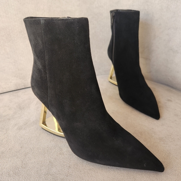 Gianni Bini heels boots 5.5 black suede golden architectural heel pointy new$140 - Picture 2 of 16